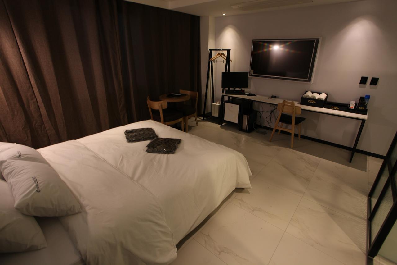 אינצ'ון Hotel Cacao מראה חיצוני תמונה
